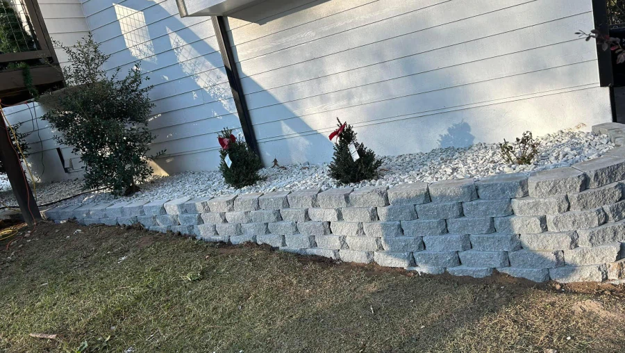 Blog Maximizing Curb Appeal with Hardscaping